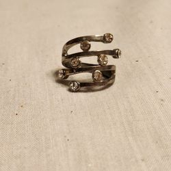 Curved Crystal Ring