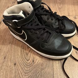 Men’s Nike Shoes, Size 11.5