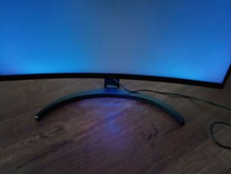 Acer 27 inch curved glass gaming computer monitor good shape works good no offers no trades 75th Ave Indian School serious buyers only please