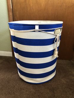 BRAND NEW LAUNDRY HAMPER