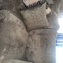 Sofa /Loveseat OBO