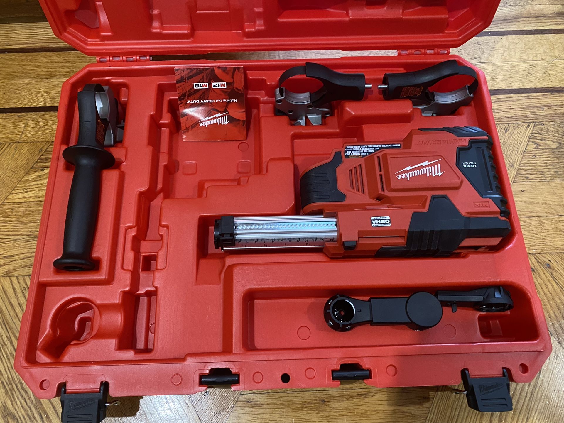 Milwaukee M12 Hammer Drill Vacuum (universal)