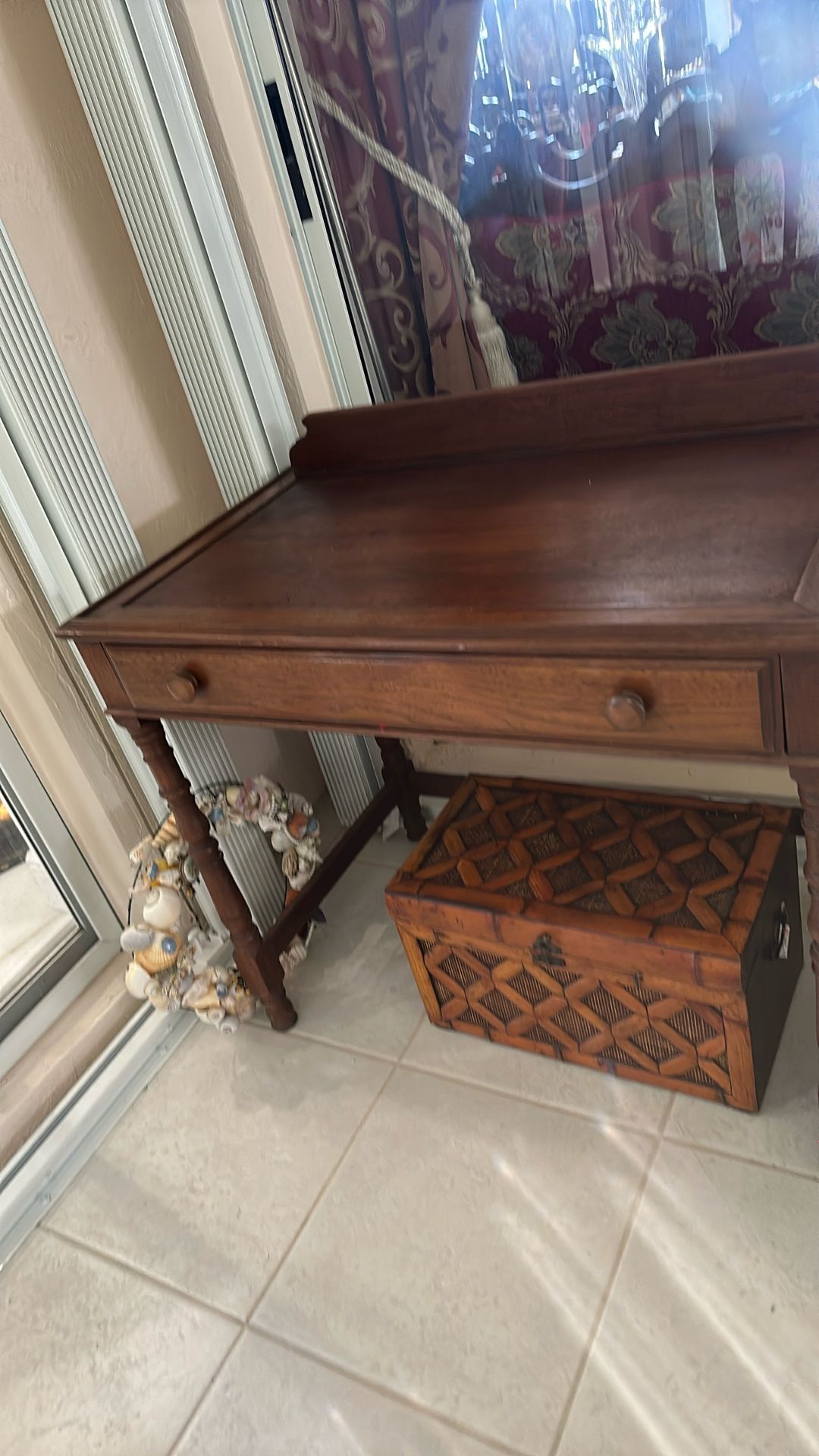 Medium Size And Mid Century In Good Condition, It Can Be For A Table Or A Desk