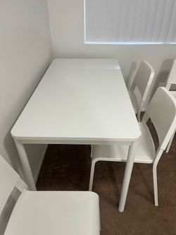 FREE! Table and 4 chairs!
