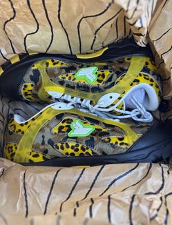 PDF X SICKO Born from pain hiking shoes size 7