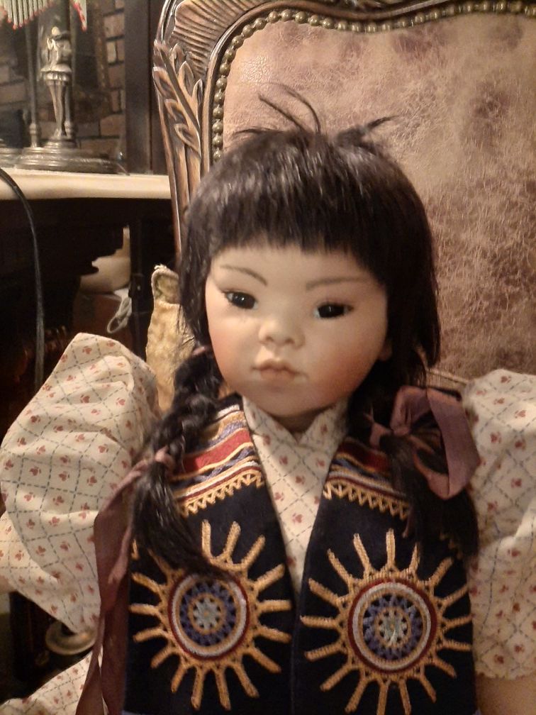 Beautiful Asian Doll vintage