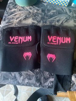Venum Kontact Protective Shock Absorbing Gel MMA Glove Wraps - Neo Pink