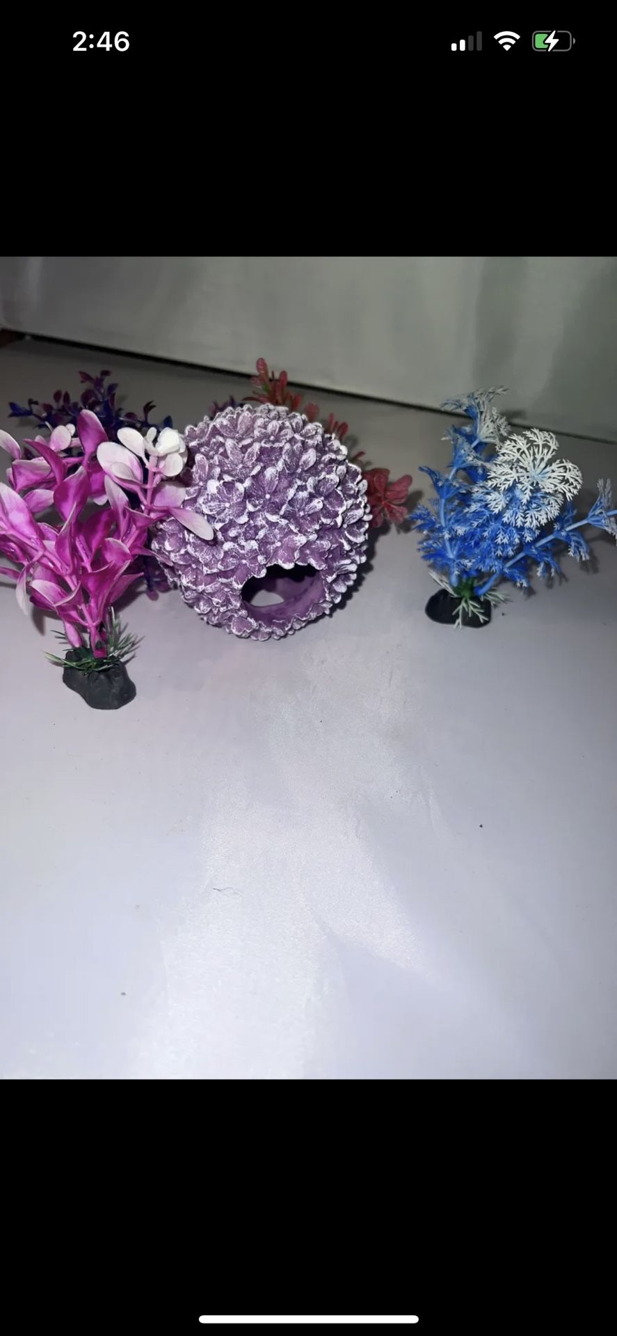 4pc Artificial Fish Plants + Circled Stone Decor Purple Bundle