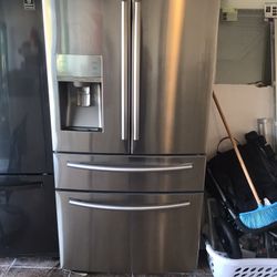 Samsung French Door Refrigerator Good Condition