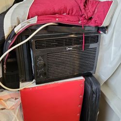 Used AIR CONDITIONER UNITS UNDER A YEAR OLD. 