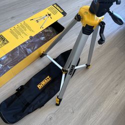 DEWALT Elevating Tripod DW0881T — BRAND NEW!