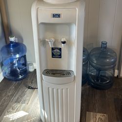 Water Dispenser