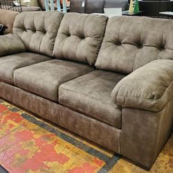 NEW Accrington Granite RAF Sleeper Sectional

(sofa&sectional & Couch 