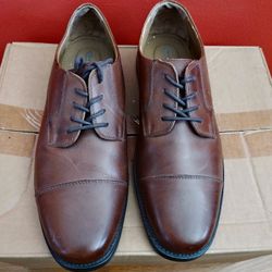MEN'S THOM MCAN LEATHER SHOES..... CHECK OUT MY PAGE FOR MORE ITEMS