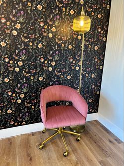 Modern Pink Velvet Office Chair