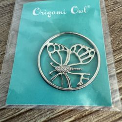 Authentic Origami Owl Butterfly Window Plate  Living Locket Accessories New Includes Butterly plate ONLY
