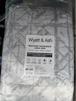 Wyatt & Ash machine washable rug 7x 10
