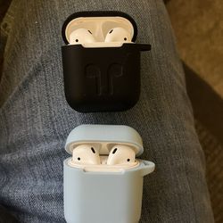 2 Pair  Of Apple Airpods, First Generation