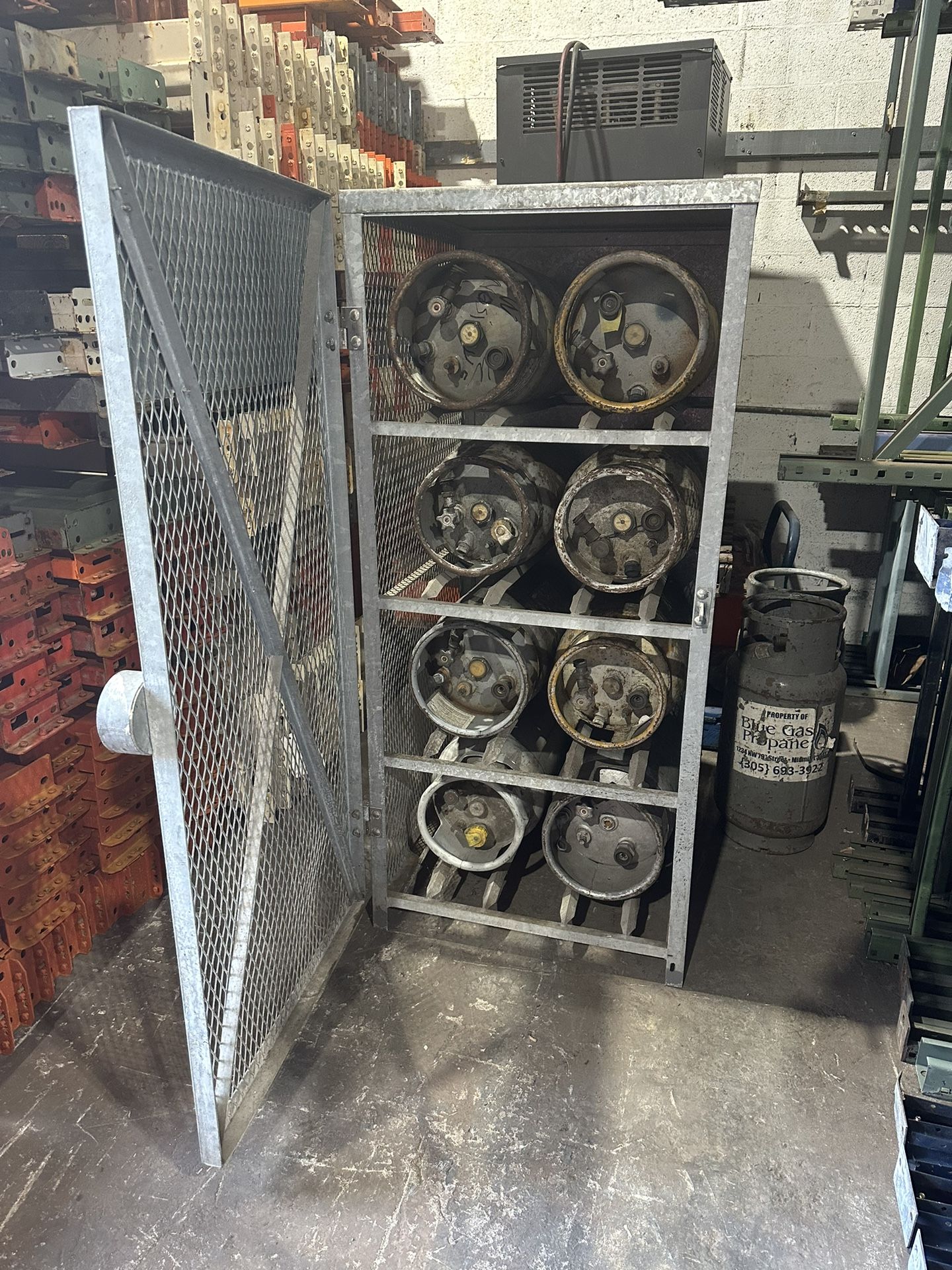 Forklift Tanks