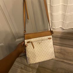 Michael Kors Crossbody purse