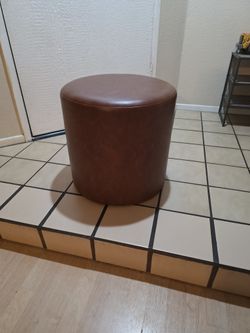 Round Ottoman