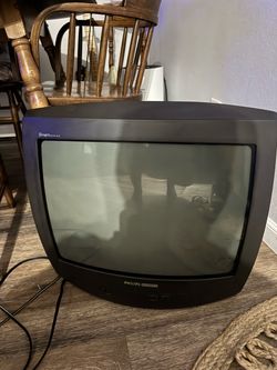 Philips/Magnavox 19” CRT Retro Gaming TV – Works Great