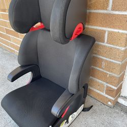 Clek Oobr Booster Seat – Like New – $100 (Retails $295.99)