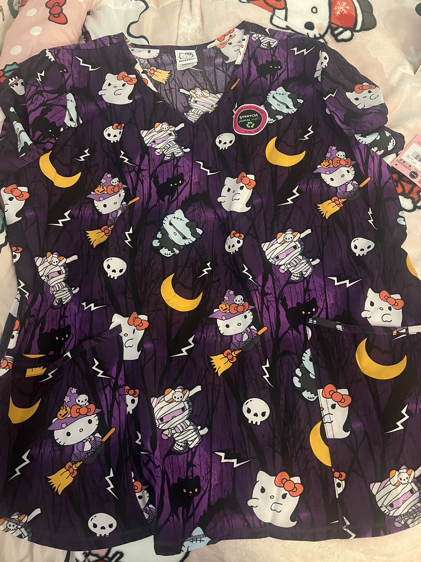 Hello Kitty Halloween Scrub Shirt Xl NWT