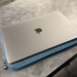 MacBook Pro M1 13 Inch