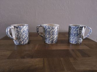 3 Ceramic Type Beige With Blue Print Mugs