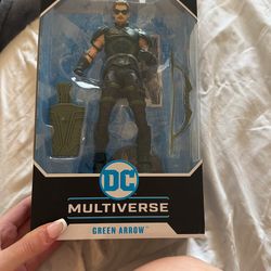 Green Arrow DC Figure