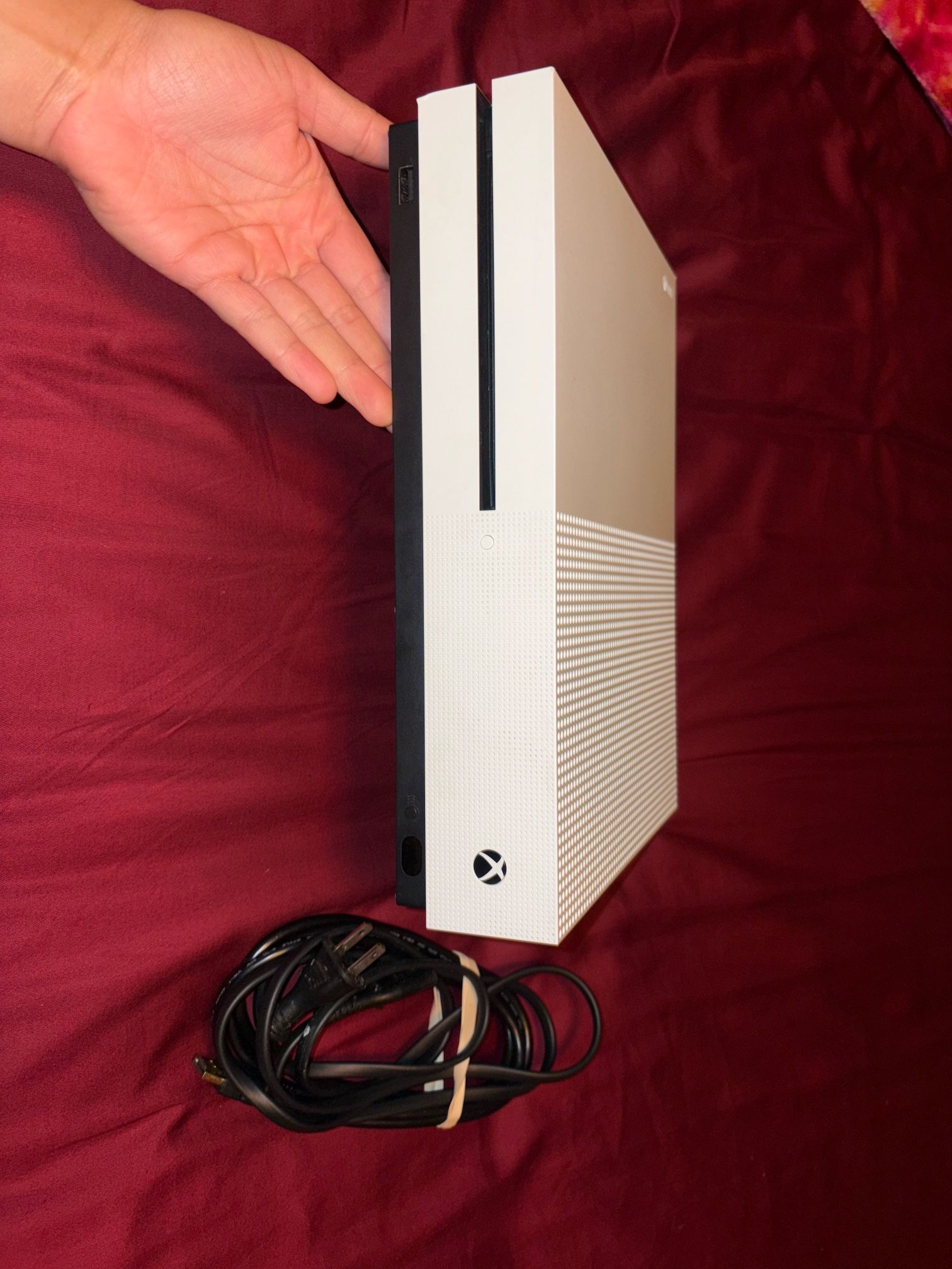 Xbox One S