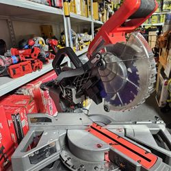MILWUAKEE M18 FUEL BRUHLESS 7-1/4 SLIDING MITER SAW TOOL ONLY 