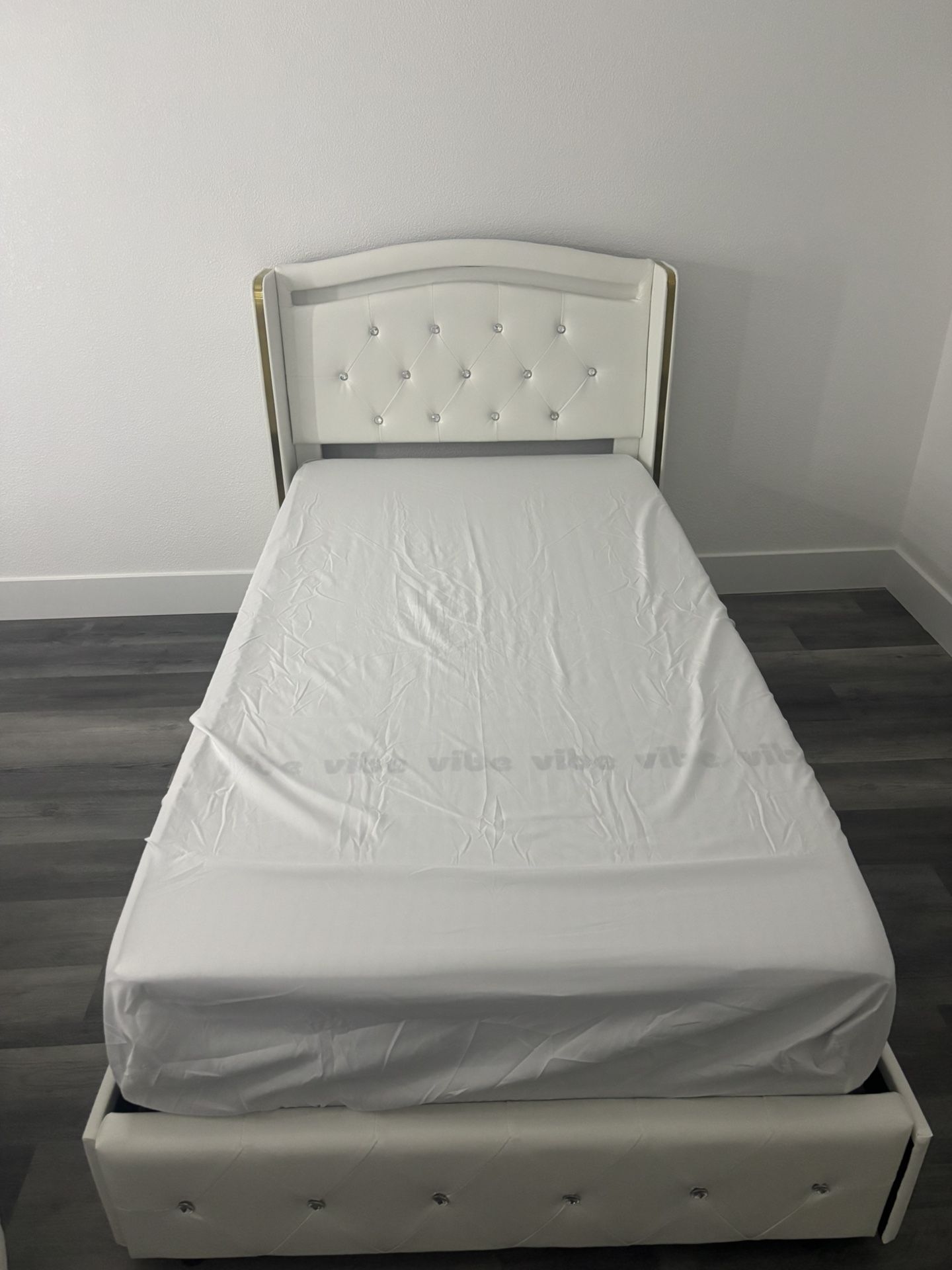 Bed Mattress And Bed Frame
