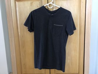 Airwalk Grey Short Sleeve Henley Men's Small