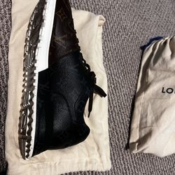 LV Men Sneaker 9US