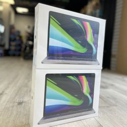 MacBook Pro 13 inch M2 Chip (Latest Model)