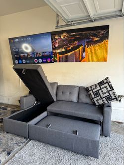 * Like New * way fair 2pc Modular gray sectional sofa ( free delivery )