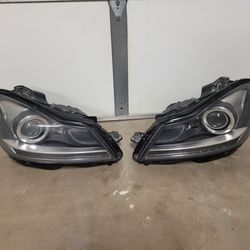 2011 - 2014 Mercedes Benz C Class Headlights Xenon oem