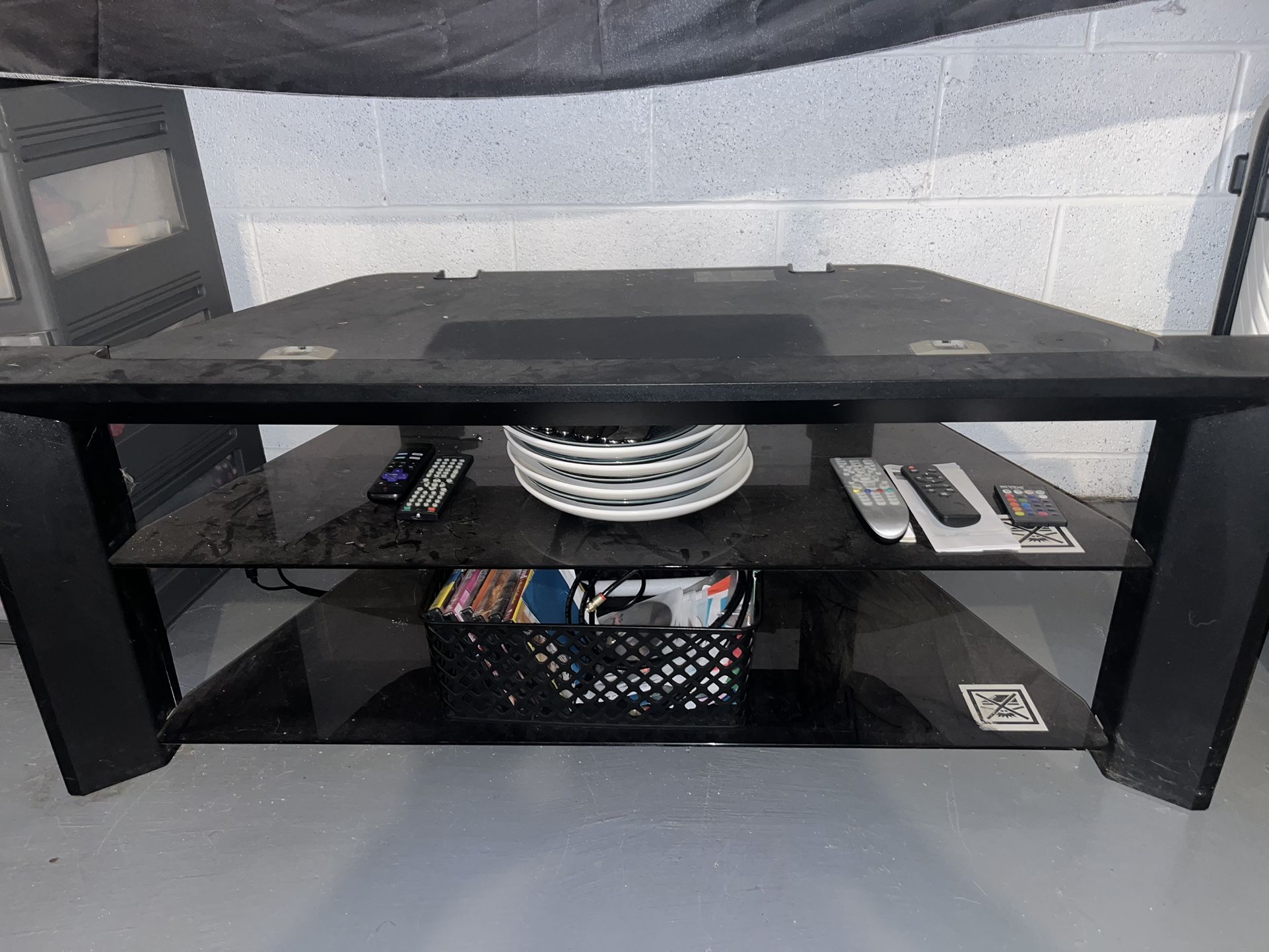Tv stand