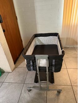 Portable baby bassinet bedside sleeper