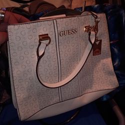 GUESS Rose HANDBAG With Gold Details & Removable Strap *BRAND NEW!*