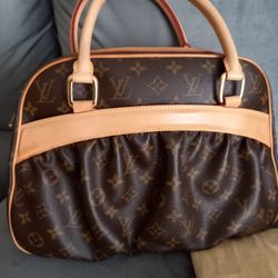 Authentic Louis Vuittons Mizi Handbag