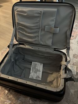 Hanke 20 inch carry-on luggage