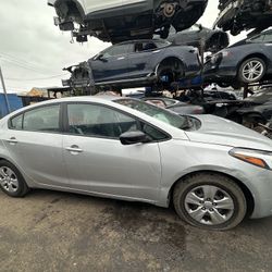 ✅2014-2018 KIA FORTE SEDAN 2.0L CAR FOR PARTS ONLY ENGINE AND TRANSMISSION RUNNING GOOD ✅