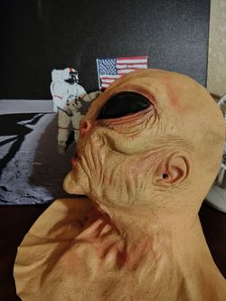 Latex adult alien mask (new)