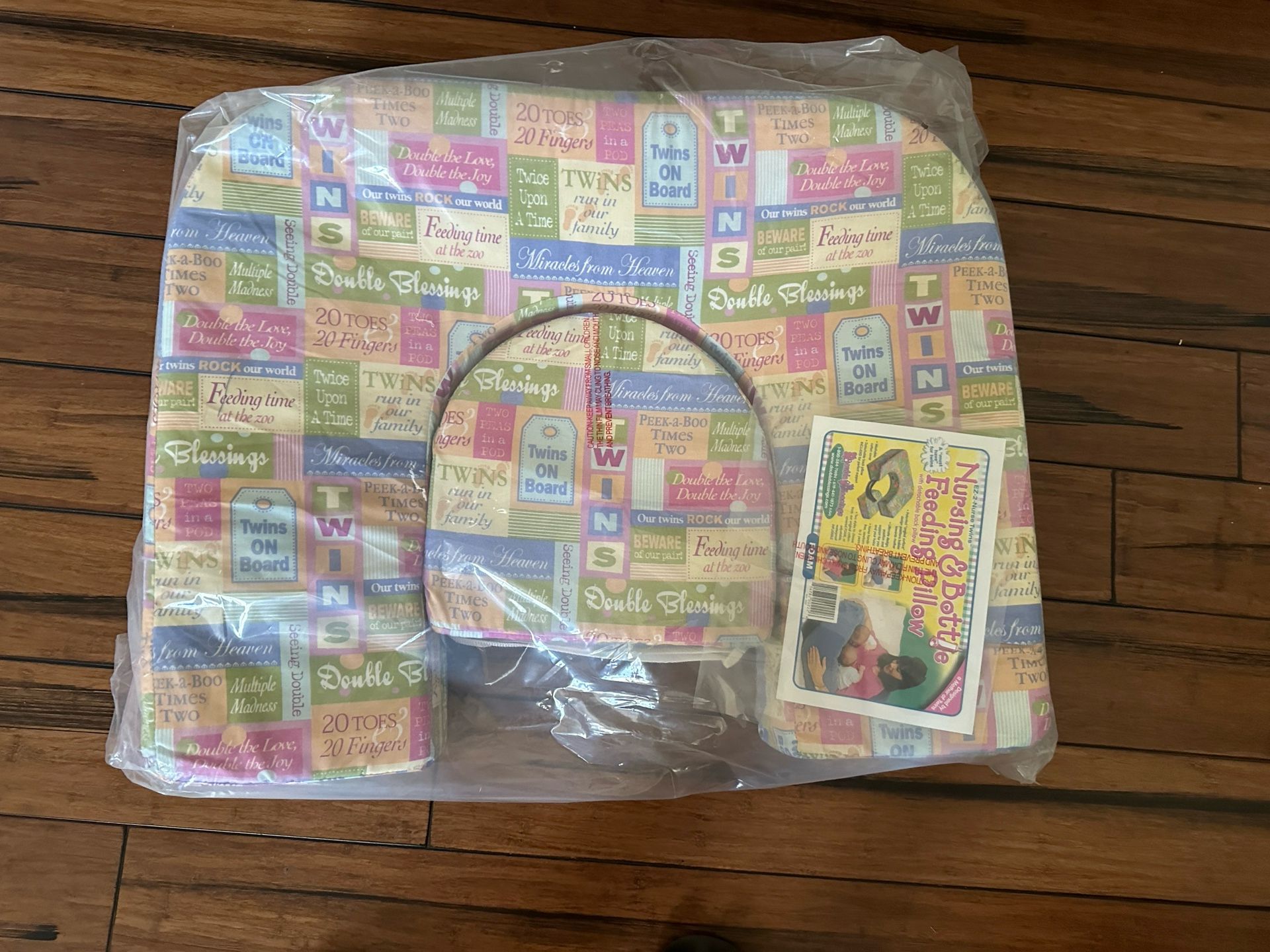 Twins Nursing and Bottle Feeding Pillow