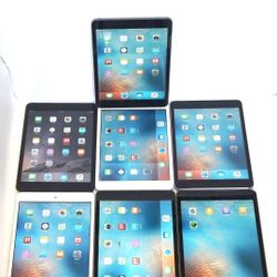 🍎iPad Minis 🍎