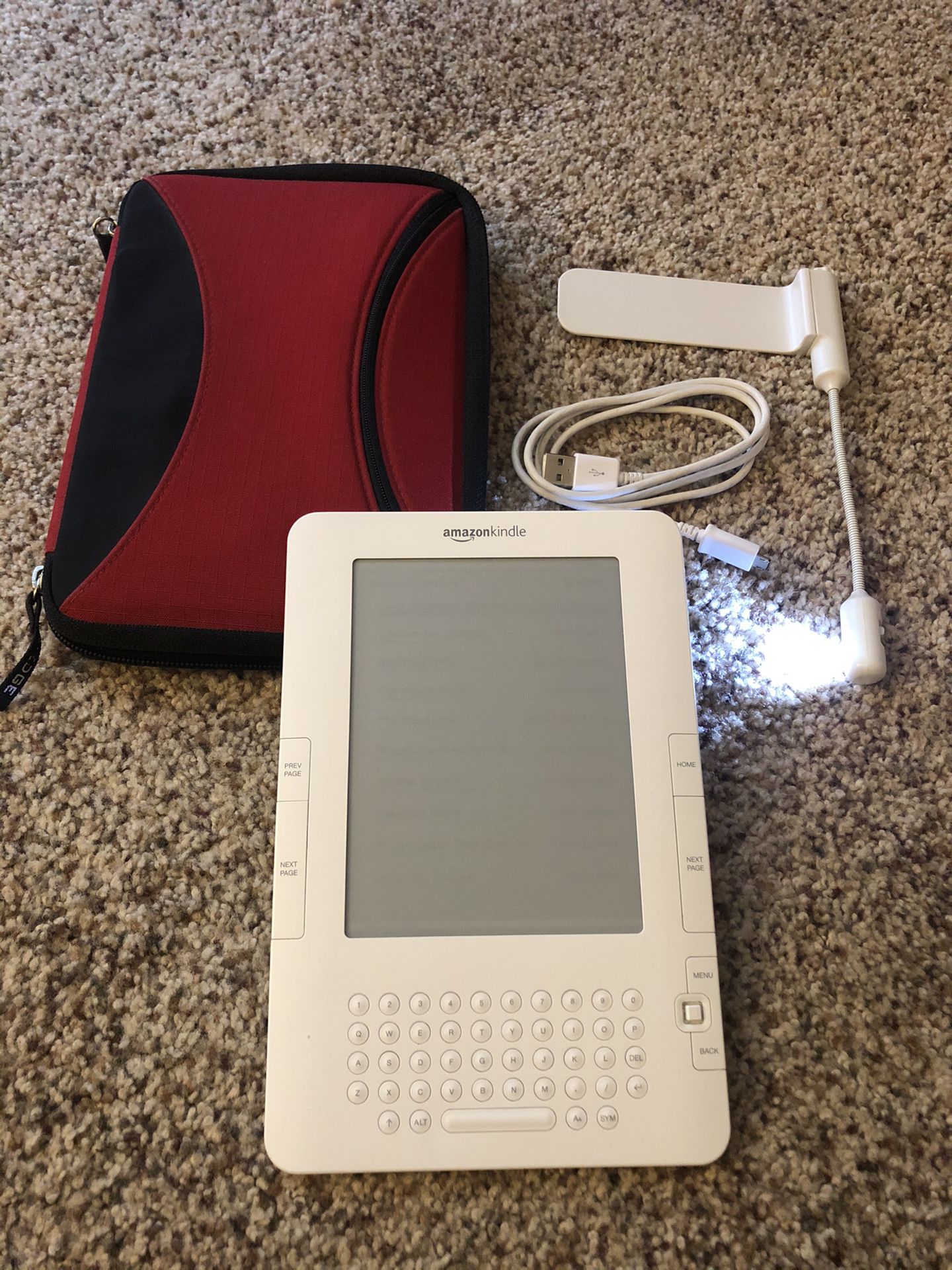 Kindle 2nd Generation - 3G WiFi with case, charger and light