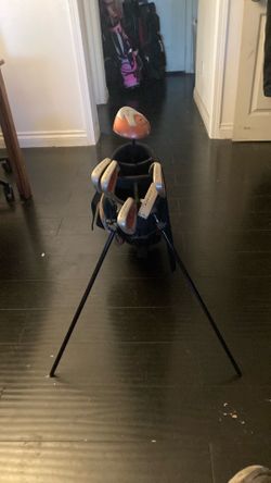Golf Juniors RH TaylorMade w/Stand Bag